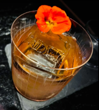 An image of famous cocktail mezcal negroni